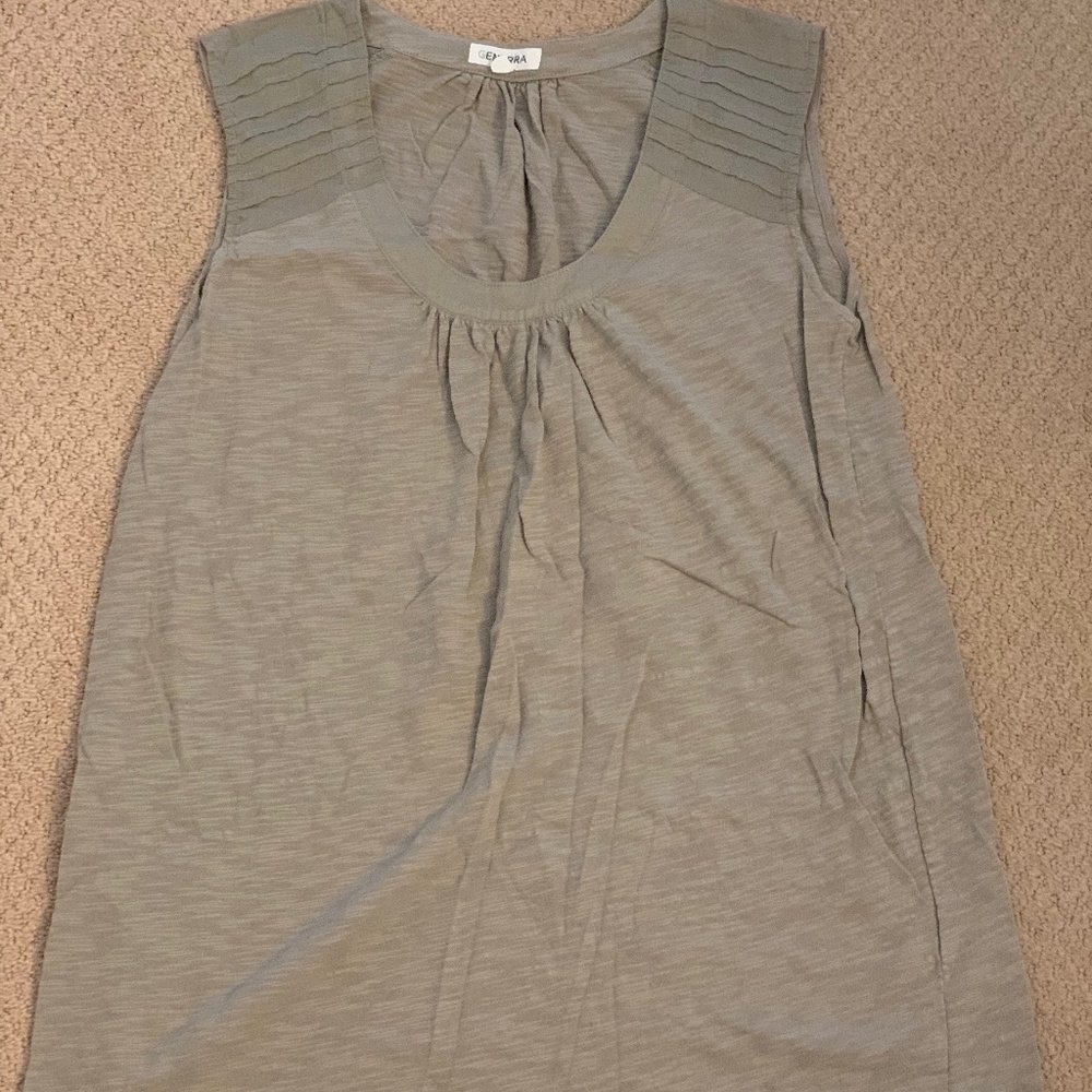 Generra womens tank top